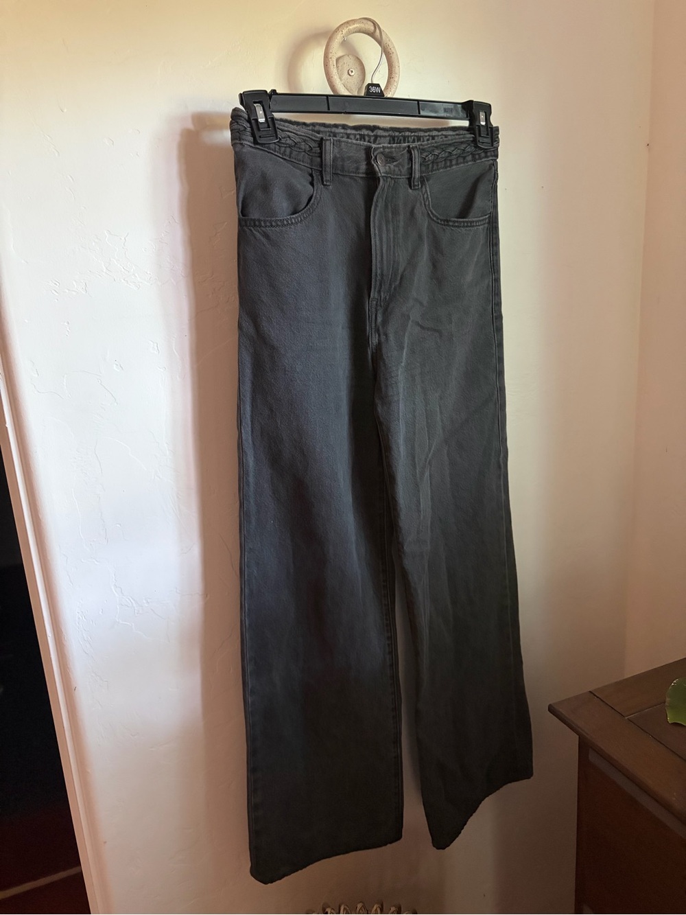 Levi’s Ribcage Wide Leg - Picture 4 of 5